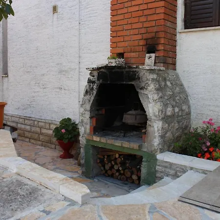 Apartments With Parking Space Zadar - Diklo, Zadar - 6453 *