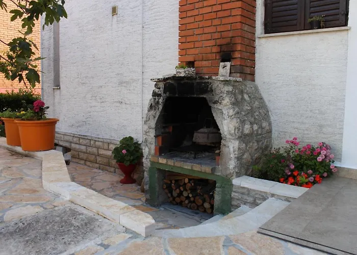 Apartments With Parking Space Zadar - Diklo, Zadar - 6453 *